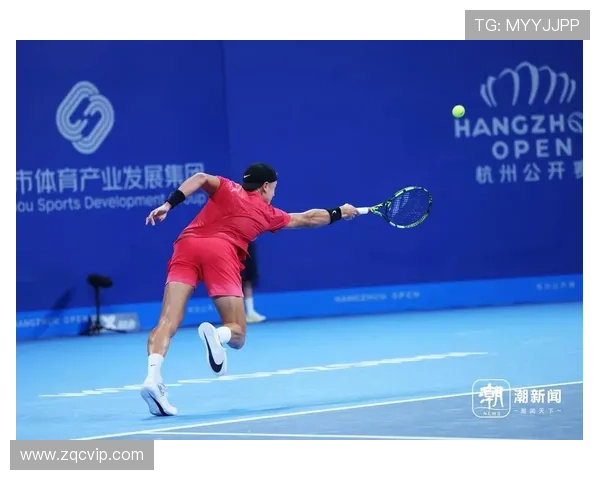 全国锦标赛回顾：杭州网球队默契配合展现团队精神与竞技实力